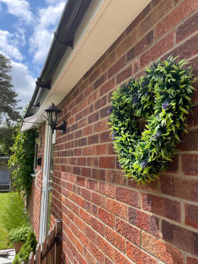 Chestnut Cottage East Bergholt Exterior foto